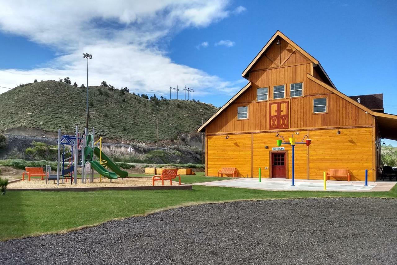 فندق Castle Gate Rv Park Helper المظهر الخارجي الصورة
