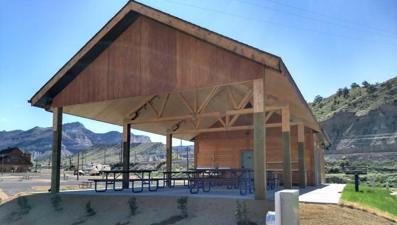 فندق Castle Gate Rv Park Helper المظهر الخارجي الصورة